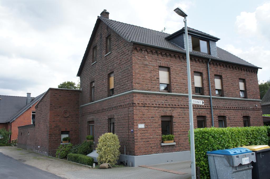 Ferienwohnung Poettershof Krefeld Rum bild